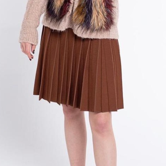 Apparelel Camel Infinity Skirt - Picture 2 of 2